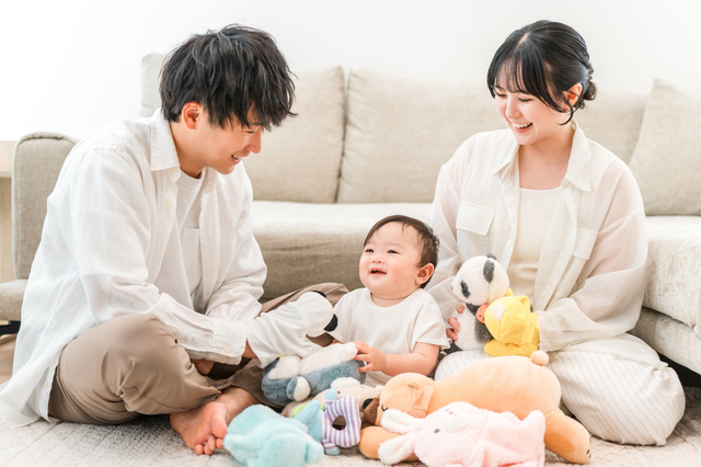 男性育休はもう当たり前？「取って良かった」の声、まだ残る課題とは